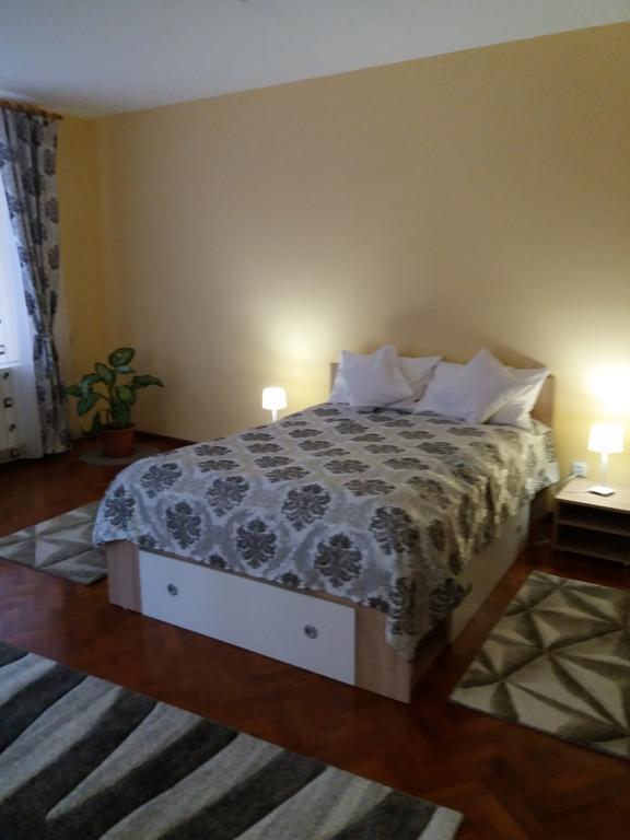 Casa Bella Chis Apartment ซีบิว ภายนอก รูปภาพ