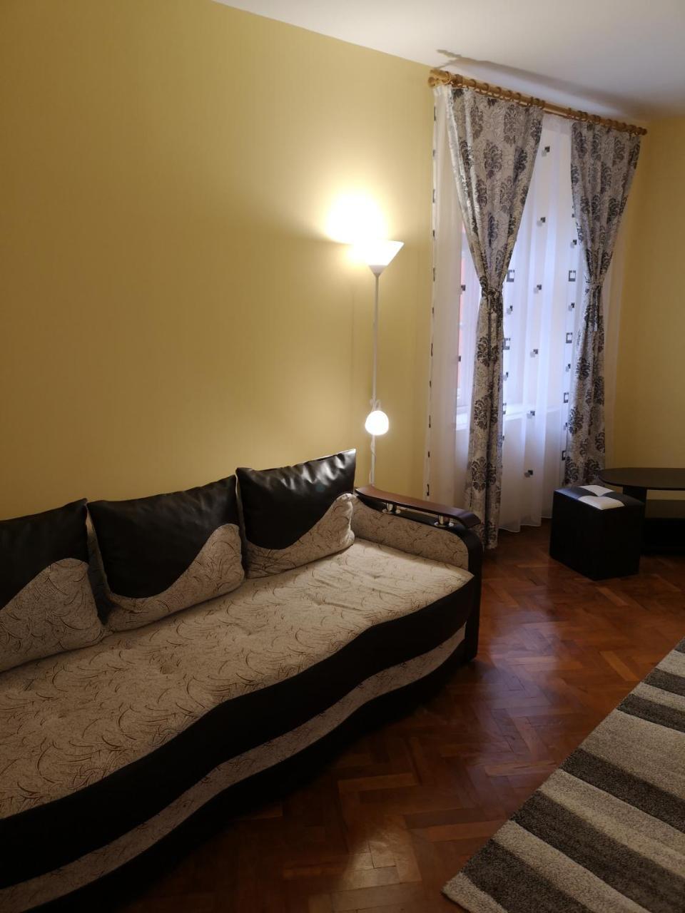 Casa Bella Chis Apartment ซีบิว ภายนอก รูปภาพ